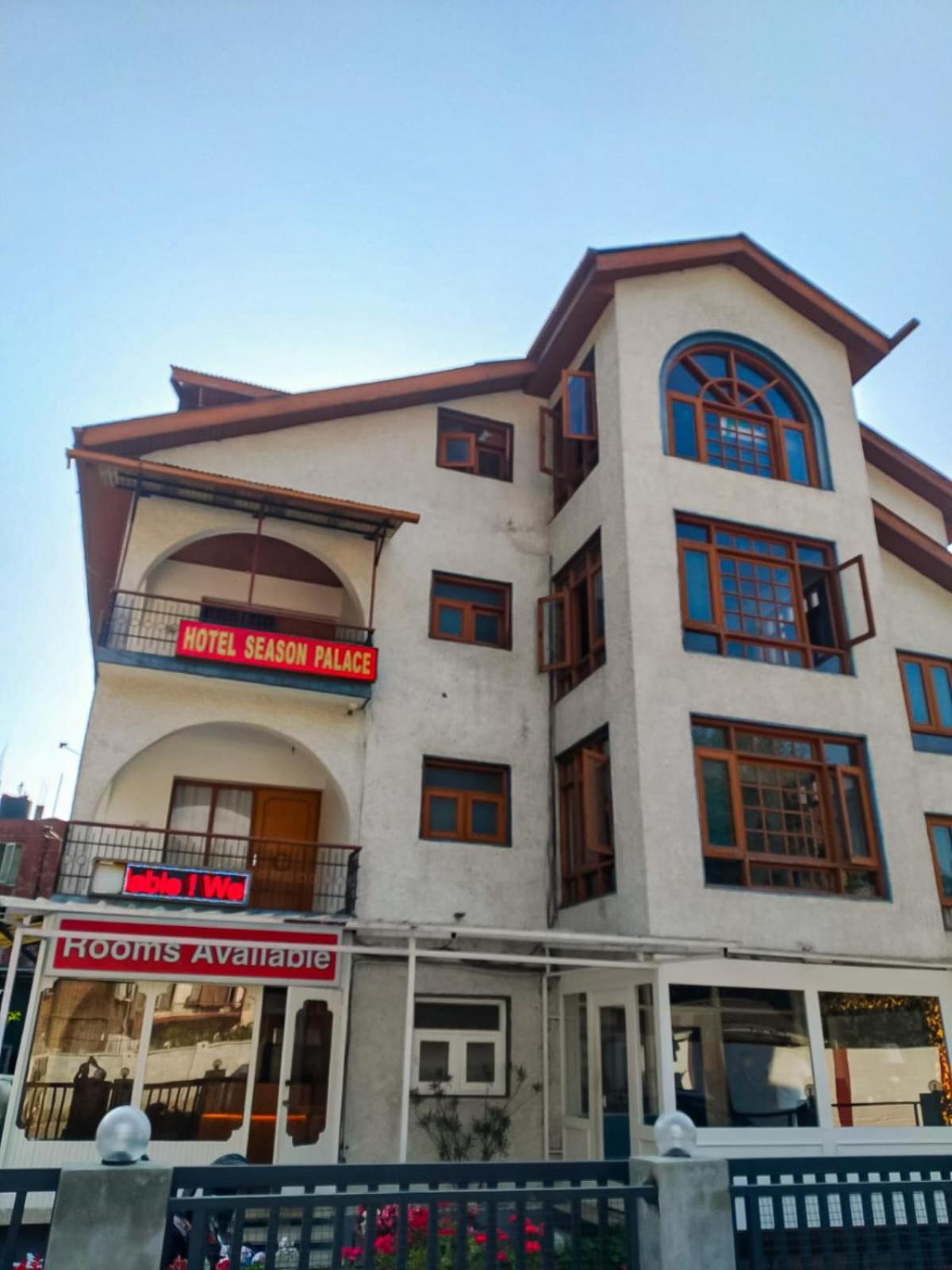 Hotel Season Palace Srīnagar 외부 사진